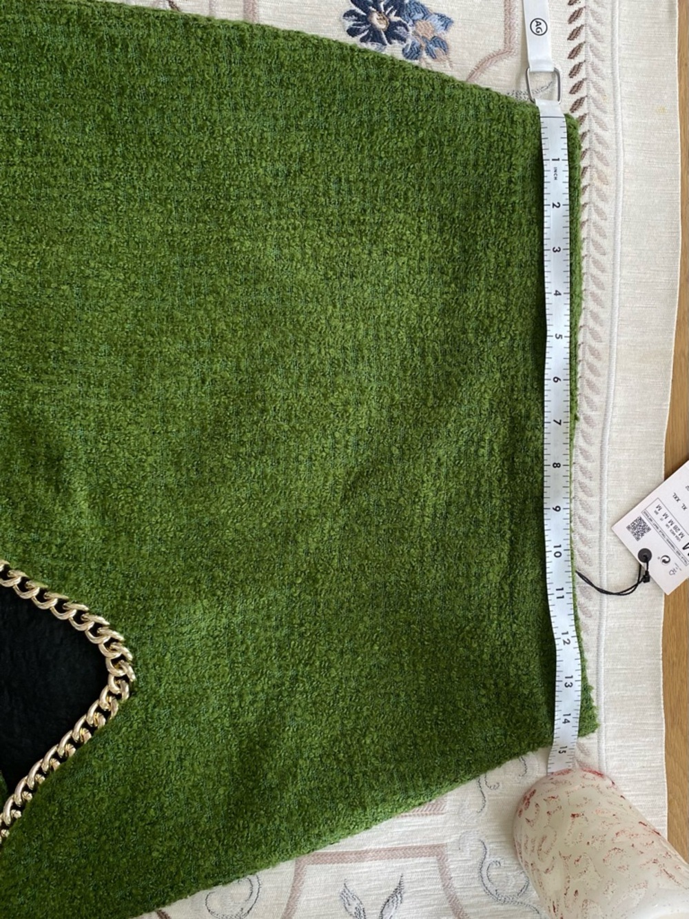 ZARA Green Textured Mini Skirt with Gold Chain Detail - NWT - Size M - Picture 6 of 7